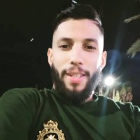 Une photo d’un participant qui veut faire connaissance et se marier
