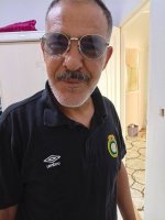 Une photo d’un participant qui veut faire connaissance et se marier